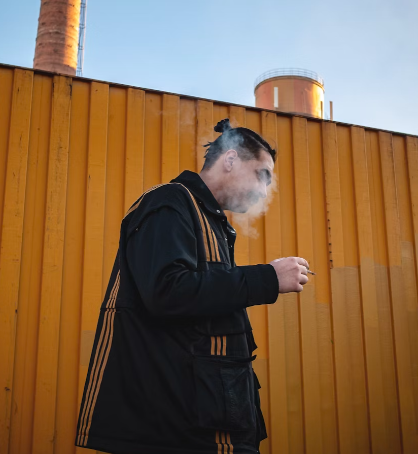 How Can You Vape for the First Time Without Feeling Overwhelmed