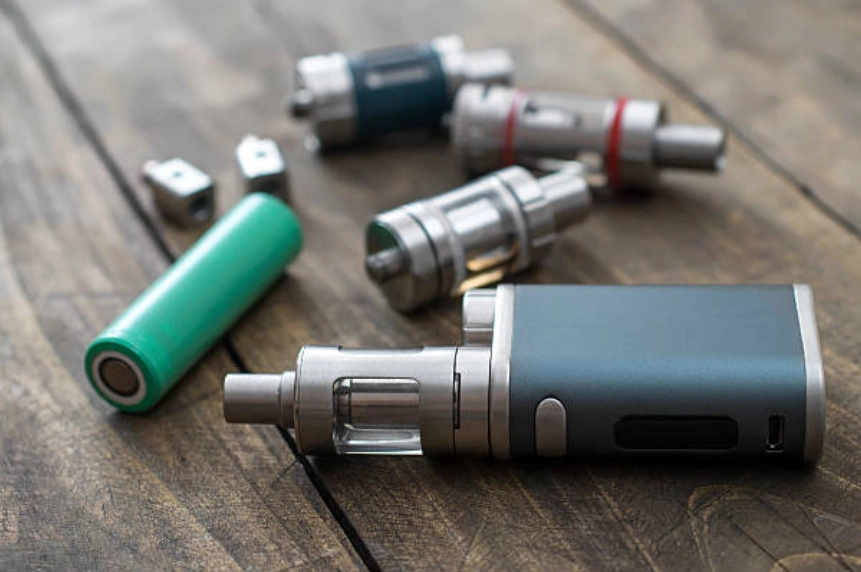Select Vape Battery Light Guide for Voltage, Charging, and Troubleshooting