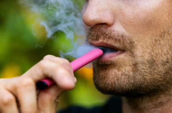 Why Does My New Disposable Vape Taste Burnt? Causes, Fixes, and When to Replace It